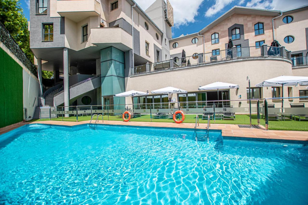 Hotel Badajoz Center מראה חיצוני תמונה
